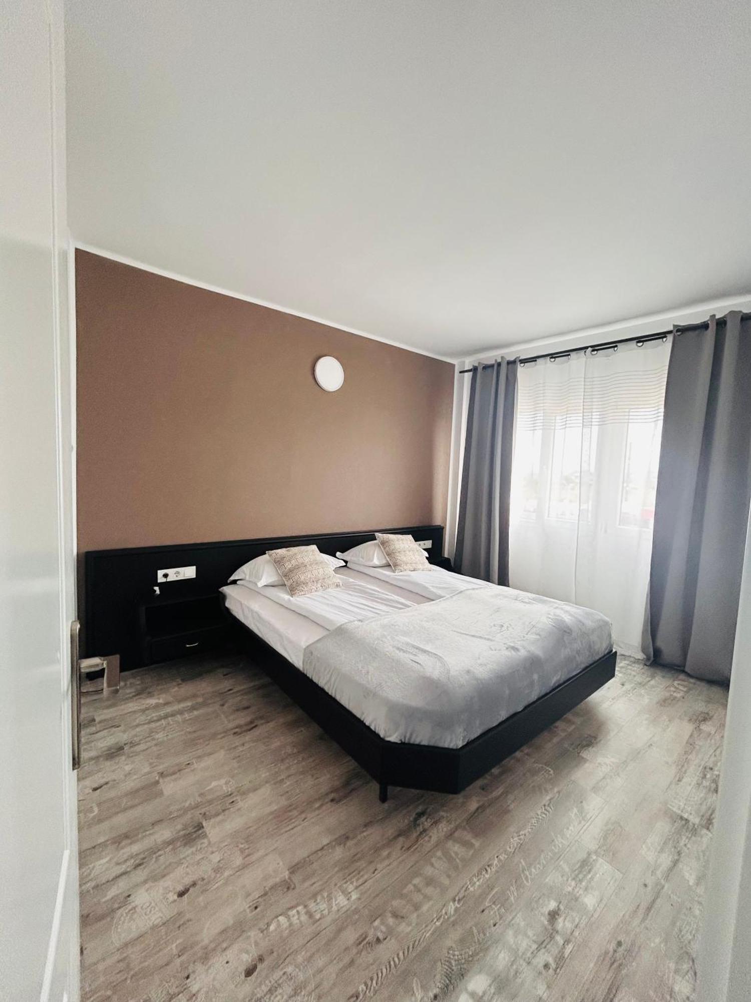 Hotel Myda à Apahida Extérieur photo
