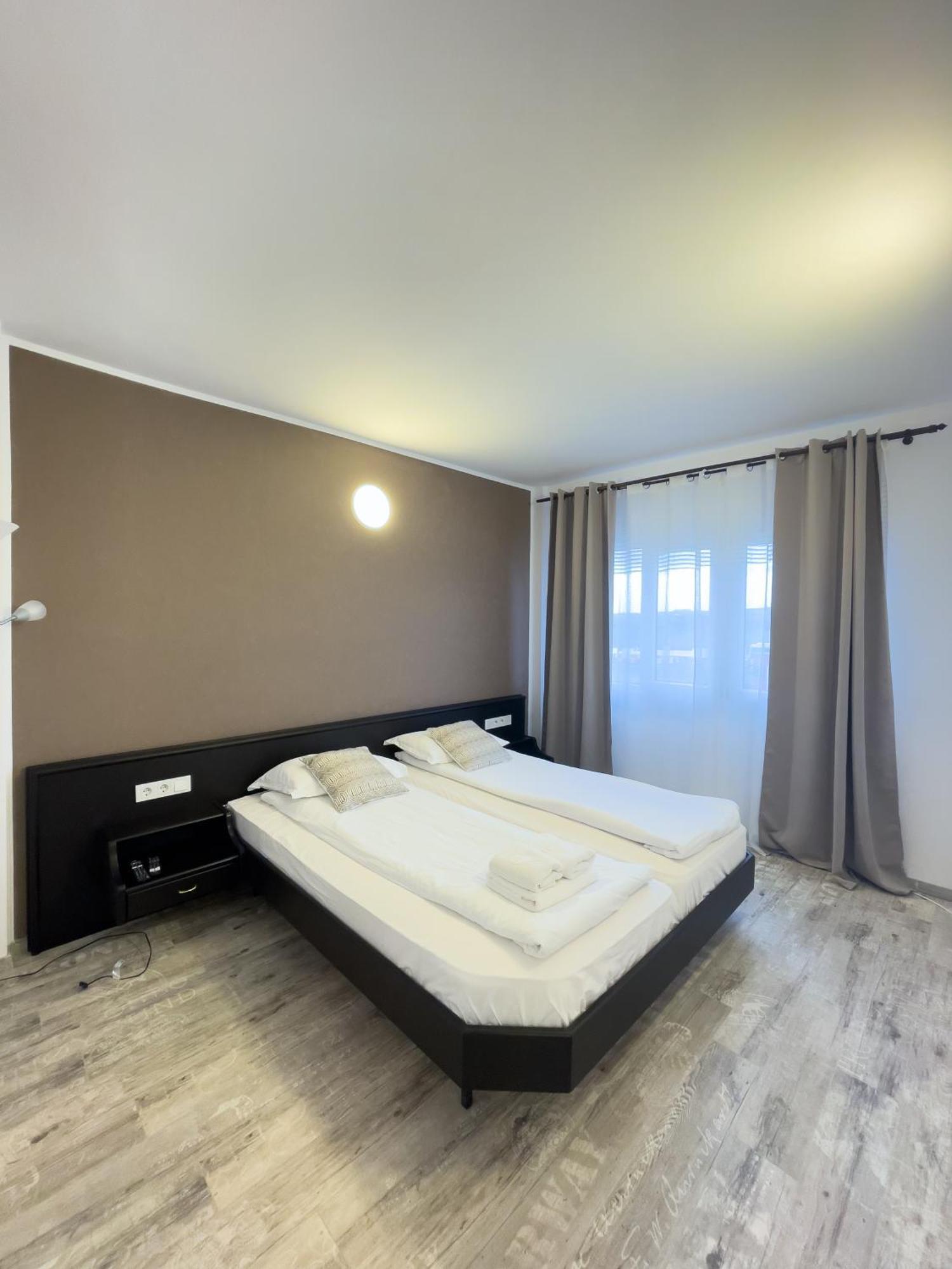 Hotel Myda à Apahida Extérieur photo